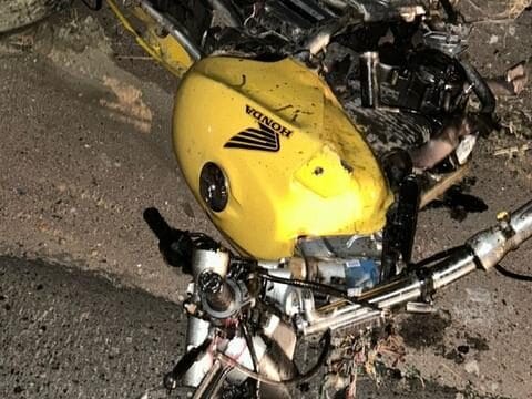 Motociclista tem perna semi-amputada em acidente em Vertentes, PE