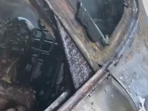 Corpo carbonizado é encontrado dentro de carro no Morro do Dezoito