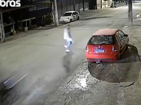 Motociclista atropela e mata homem que saía do trabalho em Teresópolis