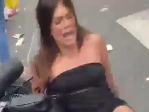 Jovem fica com grave ferimento na perna após colisão entre moto e veículo