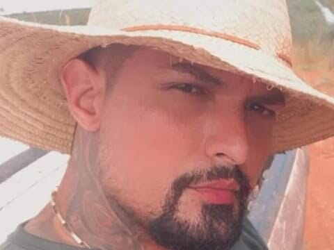 Homem é morto a facadas após tentar separar briga em frente a casa noturna