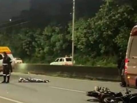 Jovem morre após ser atropelada por ônibus na BR-324, sentido Feira de Santana