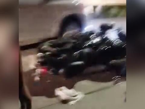 Motociclista tem corpo partido ao meio após colisão com carreta na Via Estrutural, no Distrito Federal