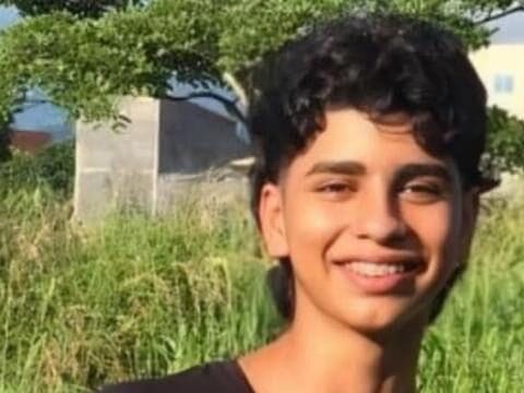 Homem acusado de três homicídios é morto a golpes de facão na Colômbia