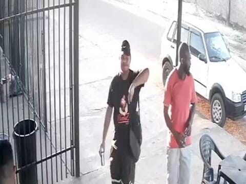 Músico é morto com golpes de canivete em bar de Porto Alegre do Norte, Mato Grosso