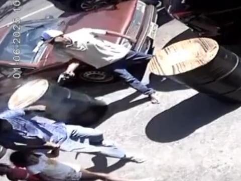 Homem é baleado à queima-roupa na frente da família na Vila Mutirão, em Goiânia