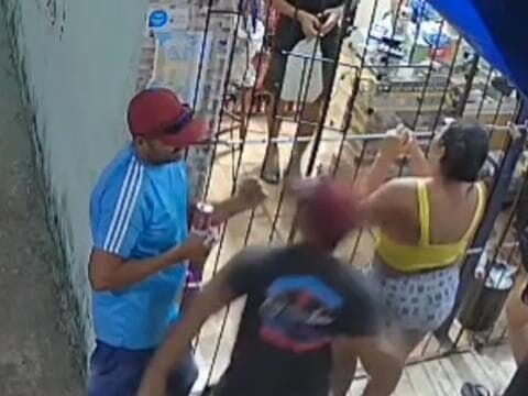 Homem desmaia após levar soco no rosto durante confusão em Salvaterra, no Pará