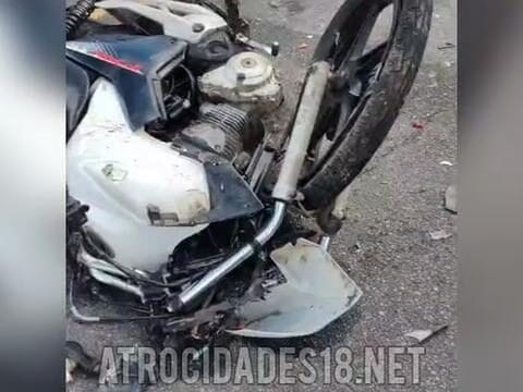 Motociclista morre ao bater em reboque carregado de colchões no interior de Alagoas