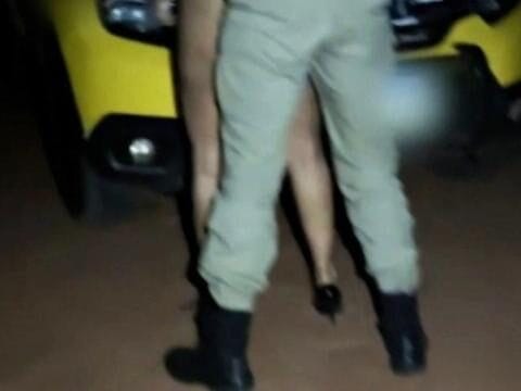 VÍDEO COMPLETO: Policial militar de Paranavaí é investigado após vídeo de sexo em viatura