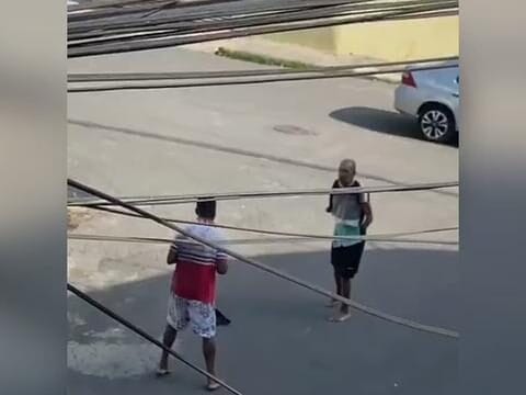 Cotoco Demolidor: homem sem braços nocauteia rival com golpe