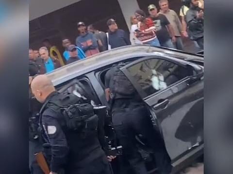 Dois suspeitos de roubo a residências morrem em confronto com a polícia em Jacarepaguá