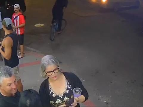 Motorista embriagada atropela pessoas e foge em Vila Velha