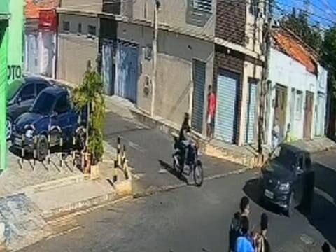Grave acidente entre moto e carro é registrado em Juazeiro do Norte
