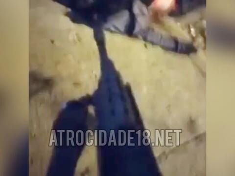 Traficantes do Comando Vermelho invadem comunidade e matam rival em Belford Roxo, Rio de Janeiro
