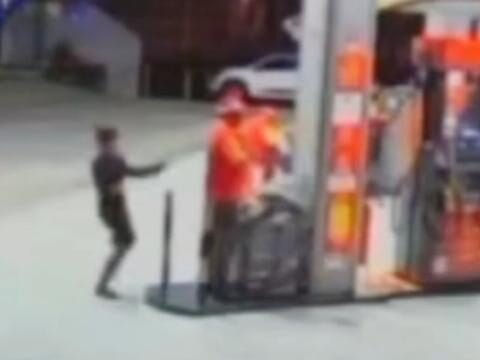 Ataque a faca deixa dois trabalhadores feridos em posto de combustíveis na zona leste de Manaus