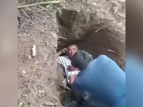 Professor aposentado é sequestrado, esfaqueado e enterrado vivo após extorsão em Tabasco