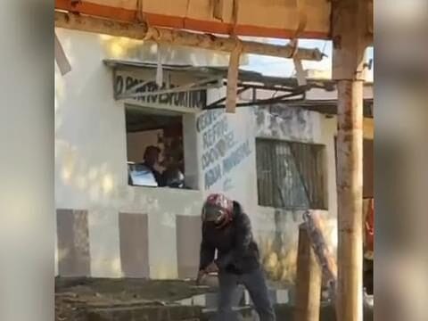 Jovem é morto a tiros durante partida de futebol amador em Itamaraju