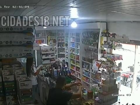 PM da reserva é morto a tiros dentro de farmácia na Grande Belém