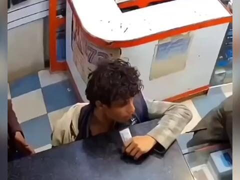 Homem morde bateria de celular e ela explode na boca