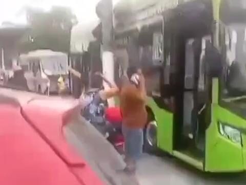 Homem tem perna destruída após colisão entre moto e ônibus no Jaraguá, Zona Norte de São Paulo