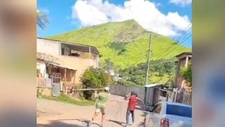 Ladrão leva paulada no meio dos cornos após roubar mulher que saía para o trabalho em Cachoeiro de Itapemirim, ES