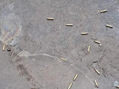 Dois homens são executados a tiros na Estrada Meringuava, na Taquara, Zona Oeste do Rio