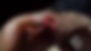 Mulher arranca pedaço do pescoço do companheiro a golpes de faca após ser traída em Candeias (BA)