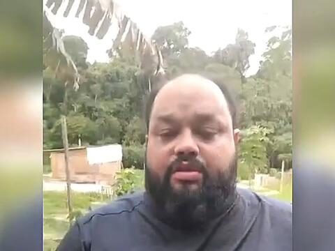 Agiota empurra idosa, é capturado por facção e leva pauladas nas mãos em ‘tribunal do crime’ em Manaus